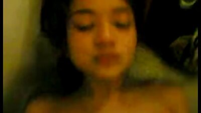 فتاة سوداء البشرة تفرك بوسها موقع افلام سكس مترجم عربي في حمام السباحة
